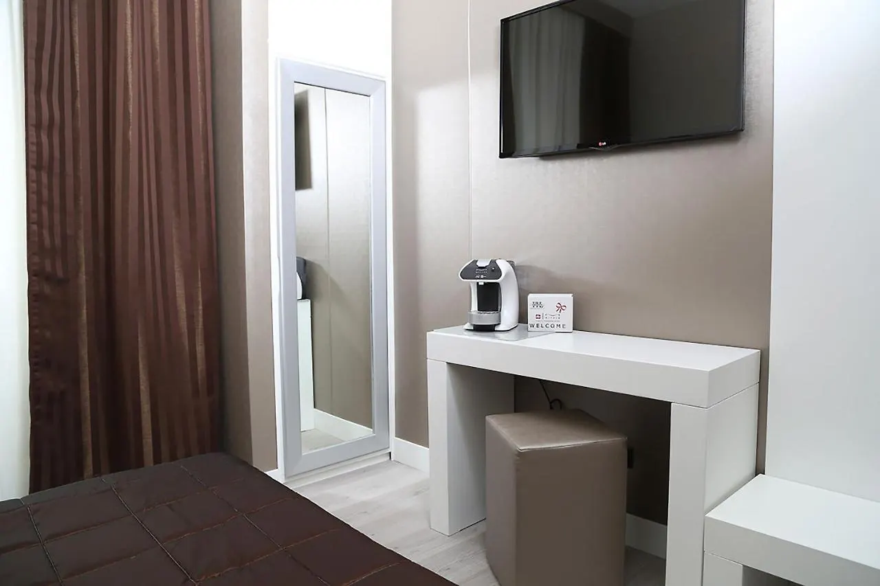Piccolo Di Piazza Di Spagna Suites Rome